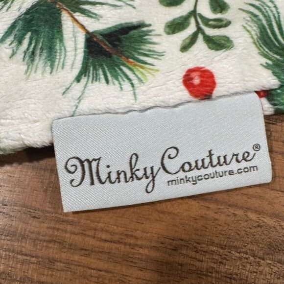 Minky Couture Plush Christmas Holly Themed Holiday Print Standard Pillowcase - Picture 5 of 9